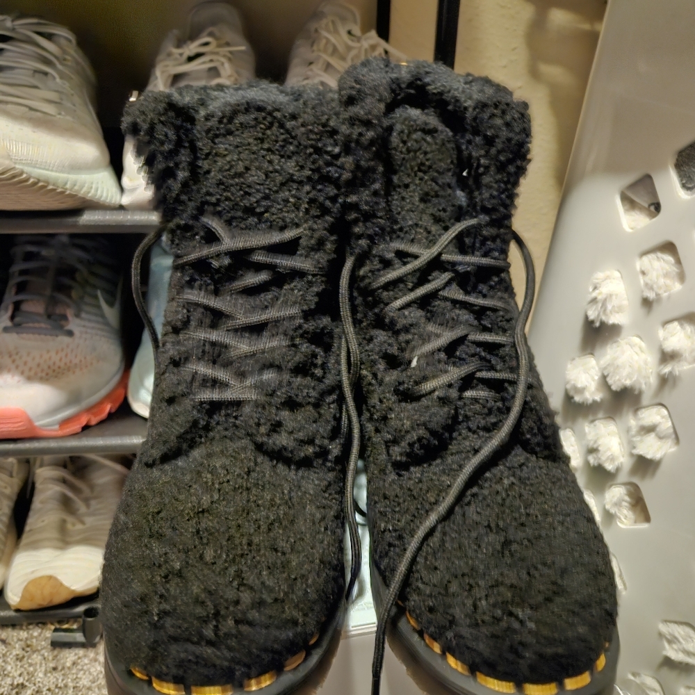 Dr.marten furry boots